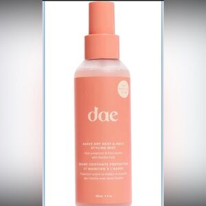 DAE Agave Dry Heat Protection Spray - Protects, Controls Frizz, Light Hold 5 oz.